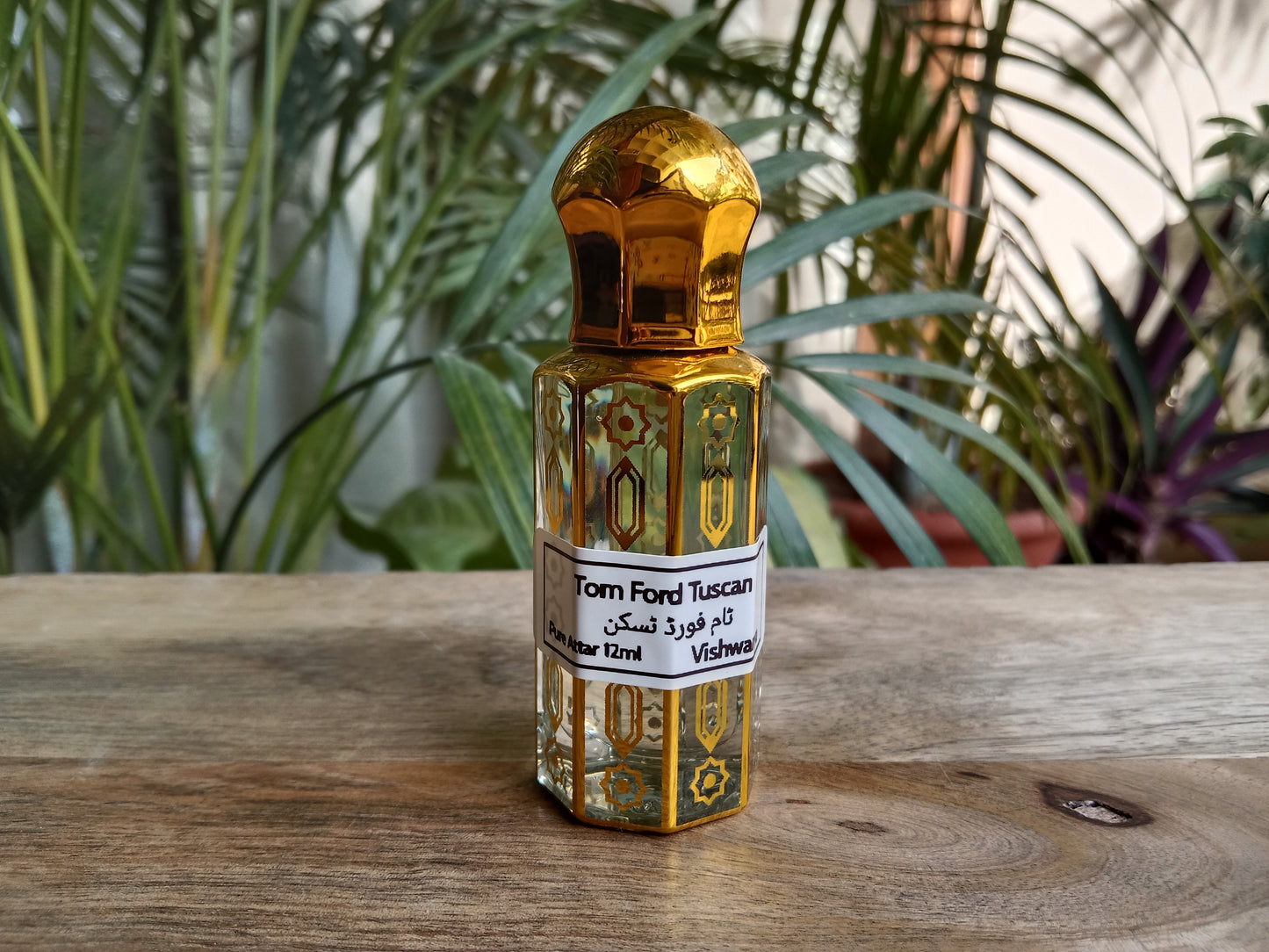 Tomé Noir – Modern Woody Attar
