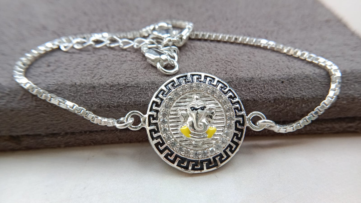925 Silver Auspicious Vakratunda Ganesha ( ᬒᬁ ) Bracelet Rakhi with Adjustable Silver Chain